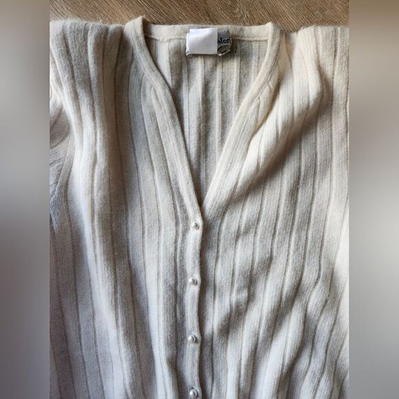 Cream 70s Rabbit Fur Angora Soft Puff Sleeve Cardigan Pearl Button Vintage Franc - Picture 6 of 7